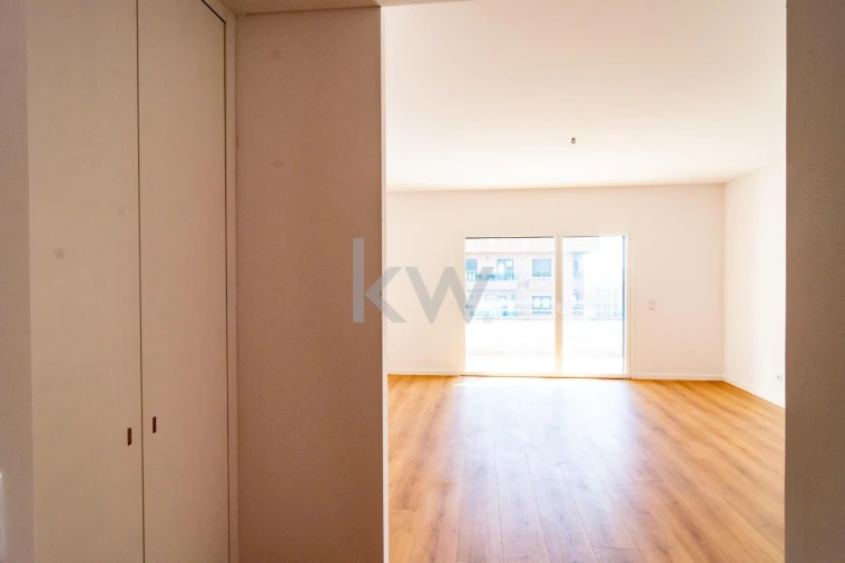 Apartamento T3 para Venda em Odivelas Foto 2