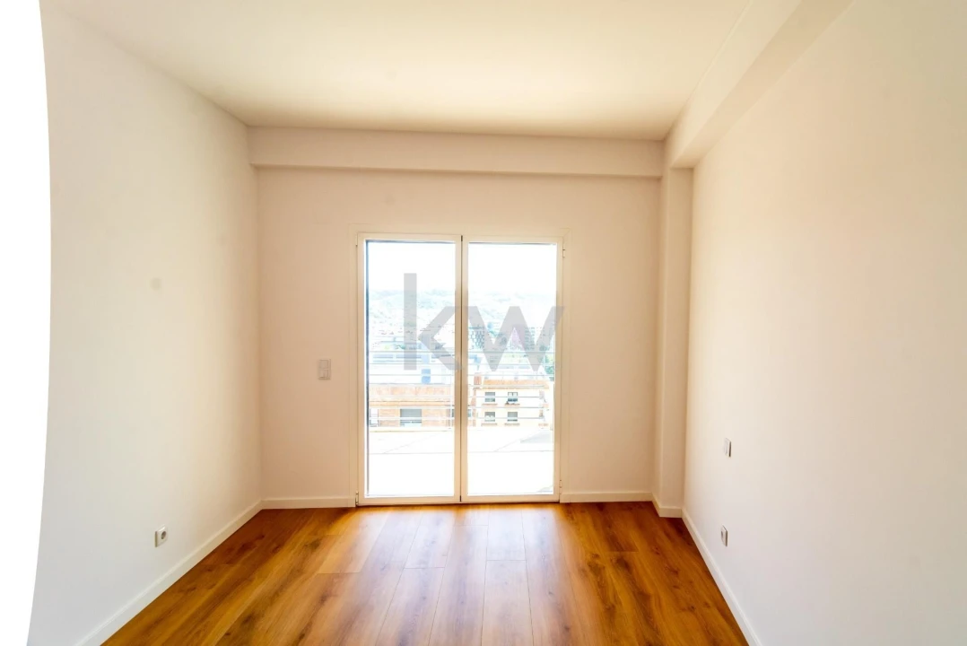 Apartamento T3 para Venda em Odivelas Foto 28