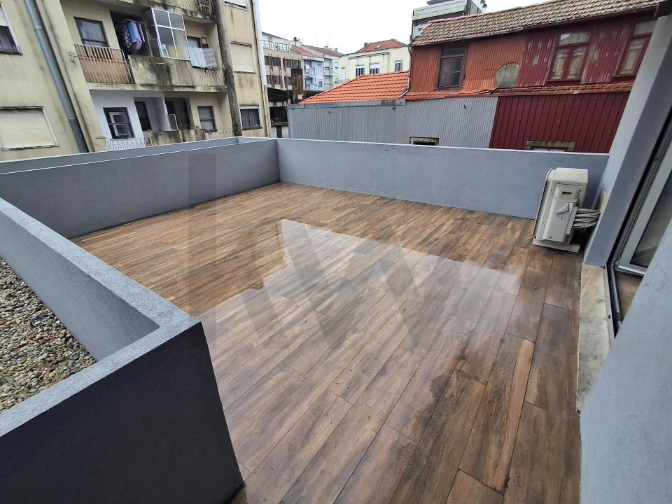 Apartamento T3 para Venda em Cedofeita, Santo Ildefonso, Sé, Miragaia, São Nicolau e Vitória Foto 2