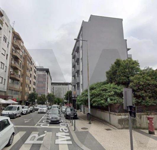 Apartamento T3 para Venda em Cedofeita, Santo Ildefonso, Sé, Miragaia, São Nicolau e Vitória Foto 18