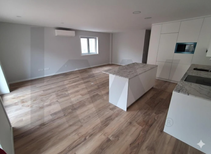 Apartamento T3 para Venda em Cedofeita, Santo Ildefonso, Sé, Miragaia, São Nicolau e Vitória Foto 7