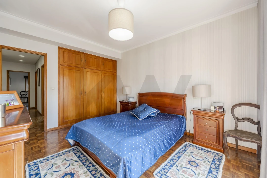 Apartamento T3 para Venda em Mindelo Foto 16