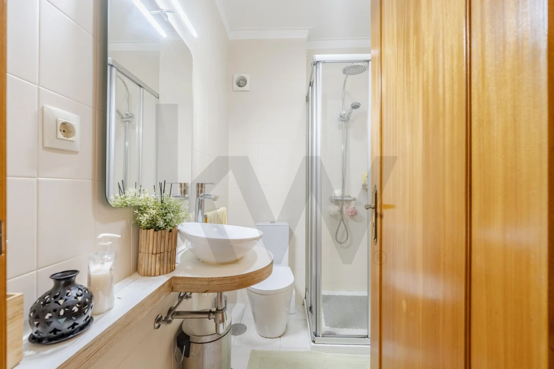 Apartamento T3 para Venda em Mindelo Foto 14