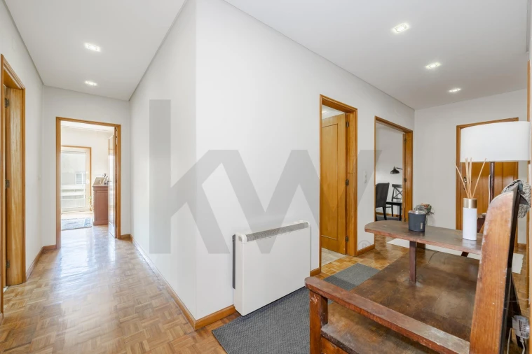 Apartamento T3 para Venda em Mindelo Foto 13