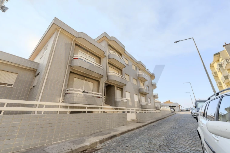 Apartamento T3 para Venda em Mindelo Foto 20