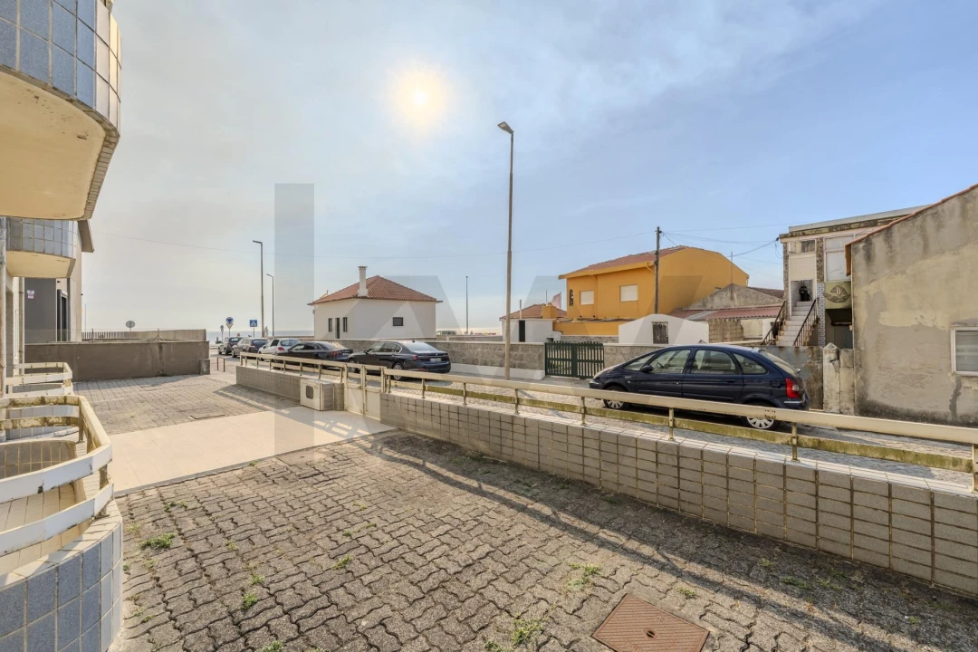 Apartamento T3 para Venda em Mindelo Foto 19