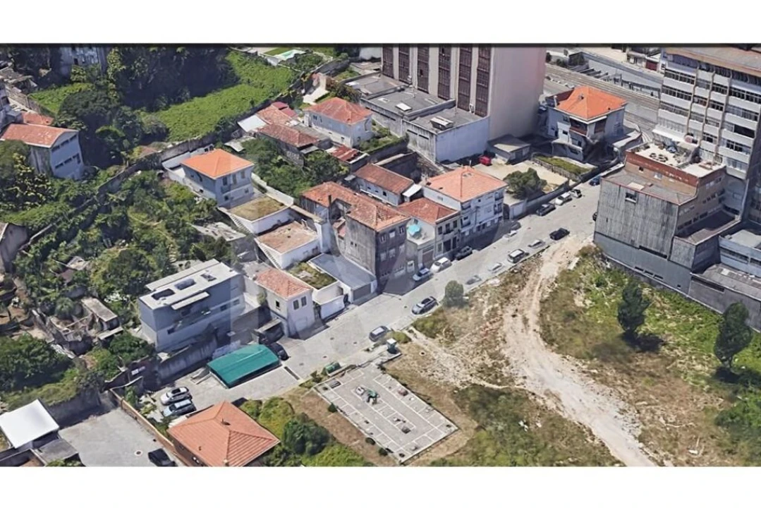 Prédio para Venda em Mafamude e Vilar do Paraíso Foto 13