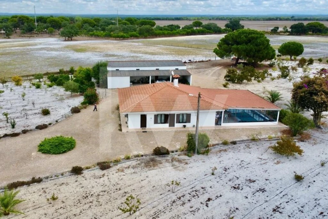 Quinta T3 para Venda em Torrão Foto 2