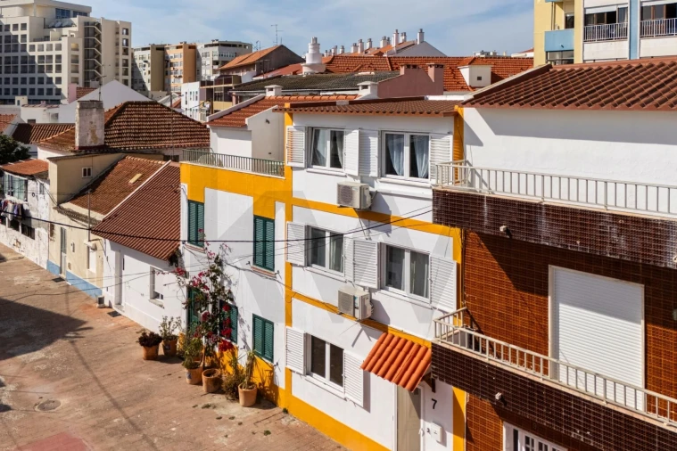 Moradia T1 para Venda em Costa da Caparica Foto 17