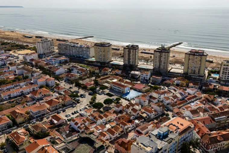 Moradia T1 para Venda em Costa da Caparica Foto 25