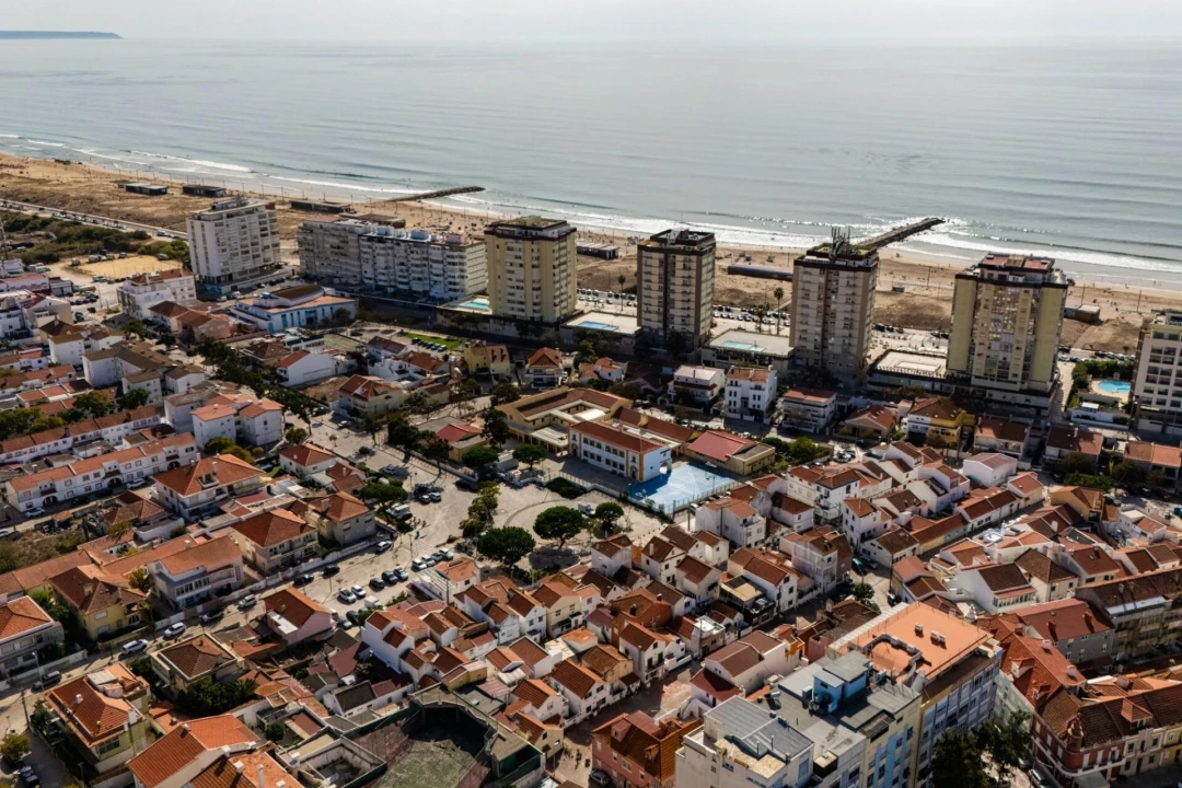 Moradia T1 para Venda em Costa da Caparica Foto 25