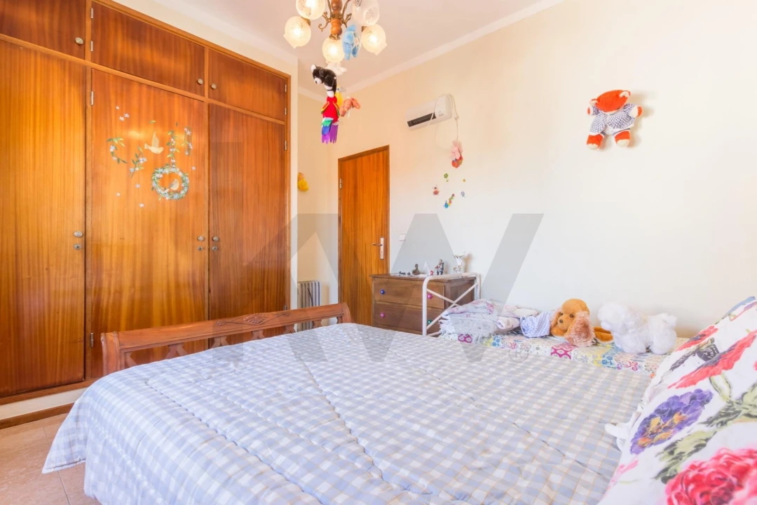 Moradia T7 para Venda em Charneca de Caparica e Sobreda Foto 18