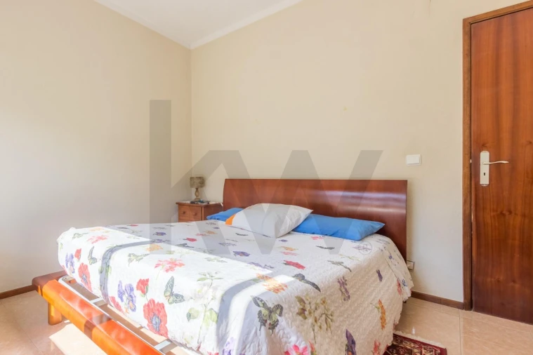 Moradia T7 para Venda em Charneca de Caparica e Sobreda Foto 17