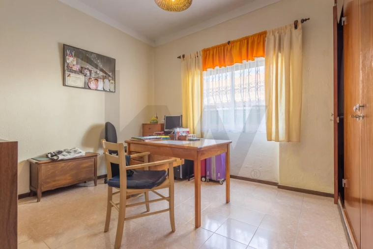 Moradia T7 para Venda em Charneca de Caparica e Sobreda Foto 13