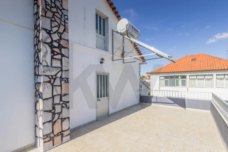 Moradia T7 para Venda em Charneca de Caparica e Sobreda Foto 32
