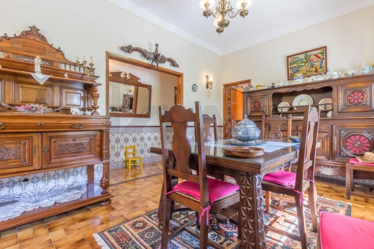 Moradia T7 para Venda em Charneca de Caparica e Sobreda Foto 6