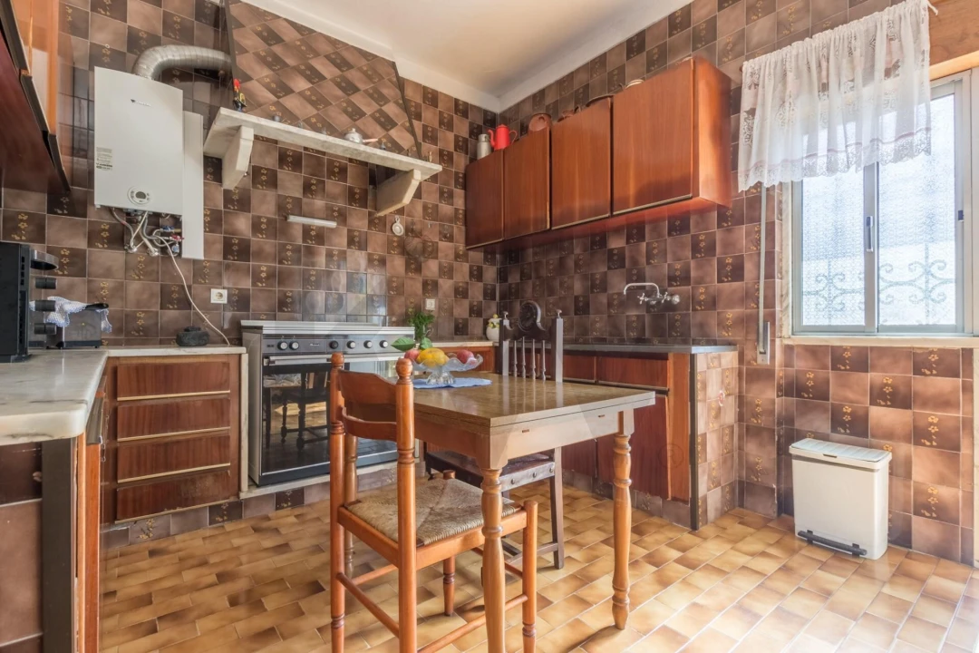 Moradia T7 para Venda em Charneca de Caparica e Sobreda Foto 10