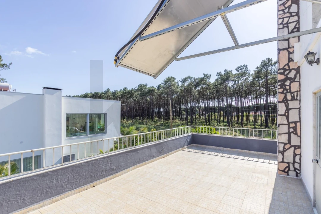 Moradia T7 para Venda em Charneca de Caparica e Sobreda Foto 33