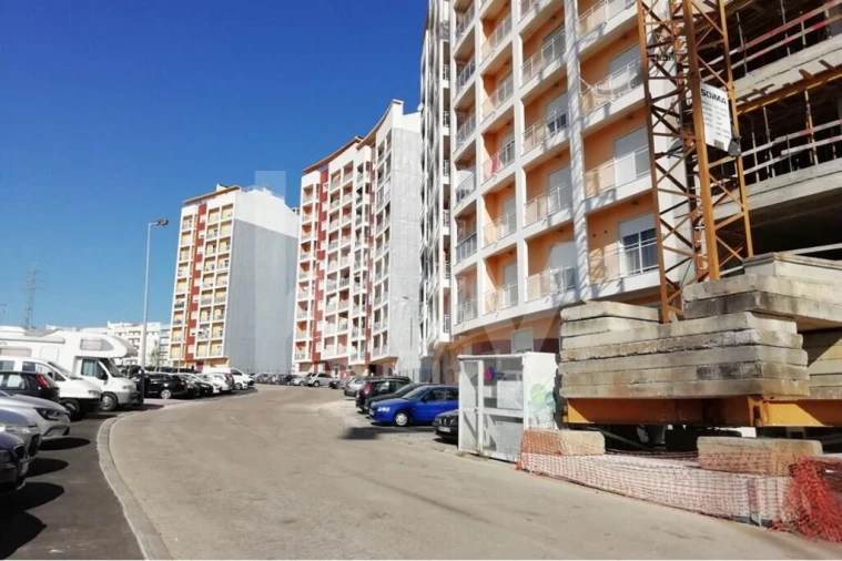 Apartamento T3 para Venda em Corroios Foto 3