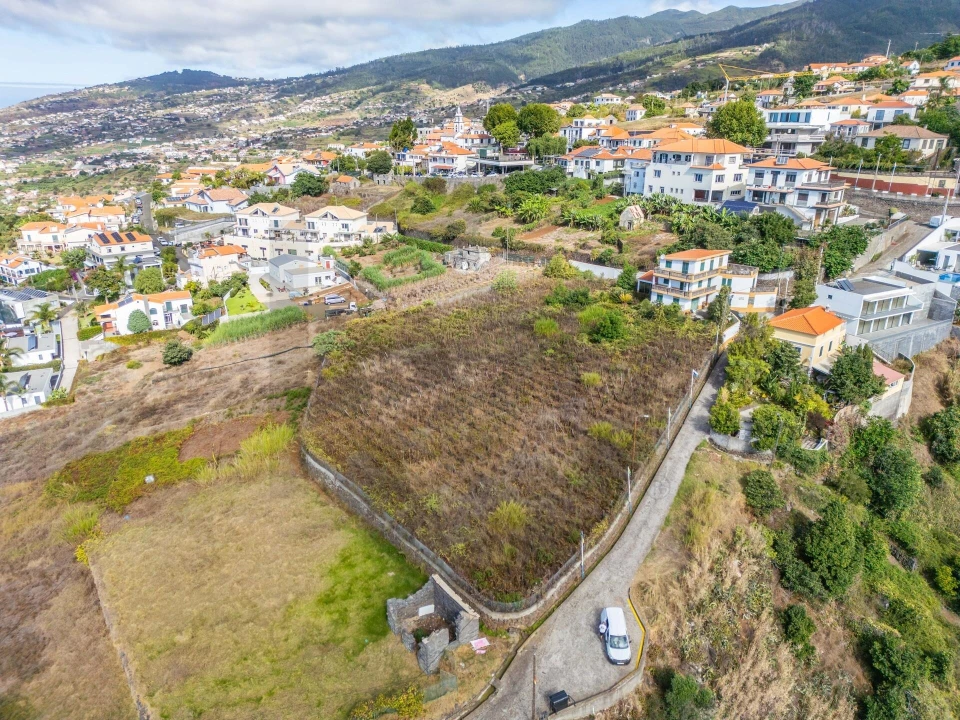 Terreno para Venda em Arco da Calheta Foto 13