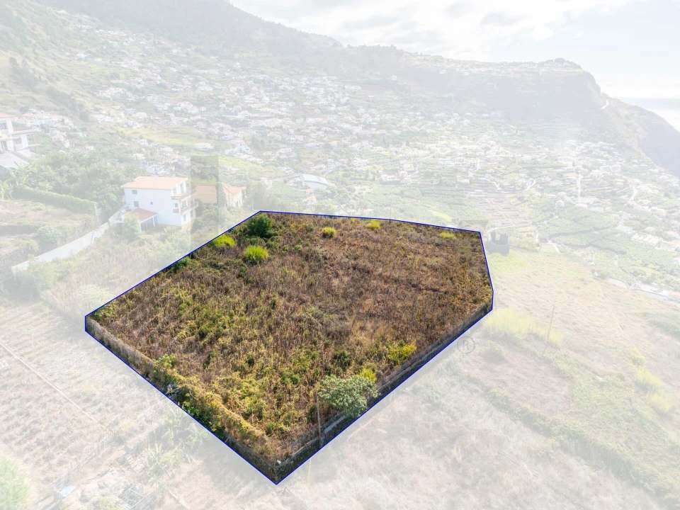 Terreno para Venda em Arco da Calheta Foto 18
