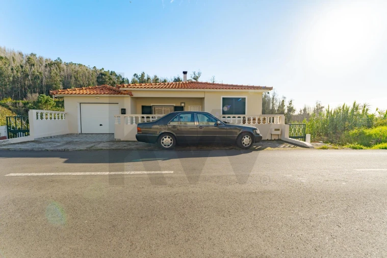 Moradia T4 para Venda em Ponta do Pargo Foto 17