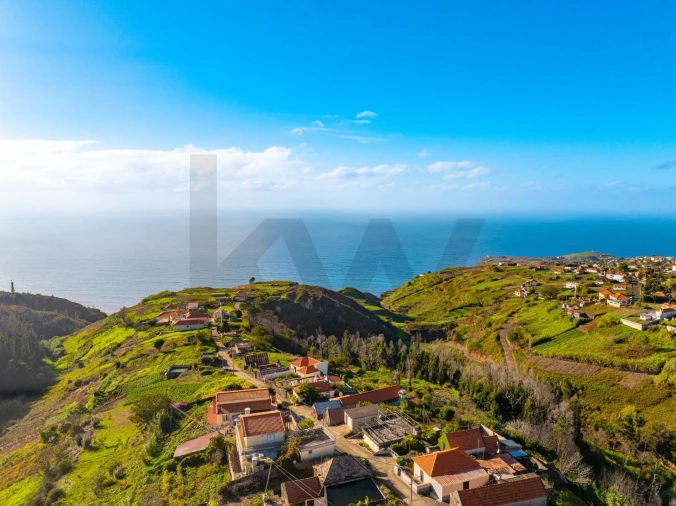 Moradia T4 para Venda em Ponta do Pargo Foto 11