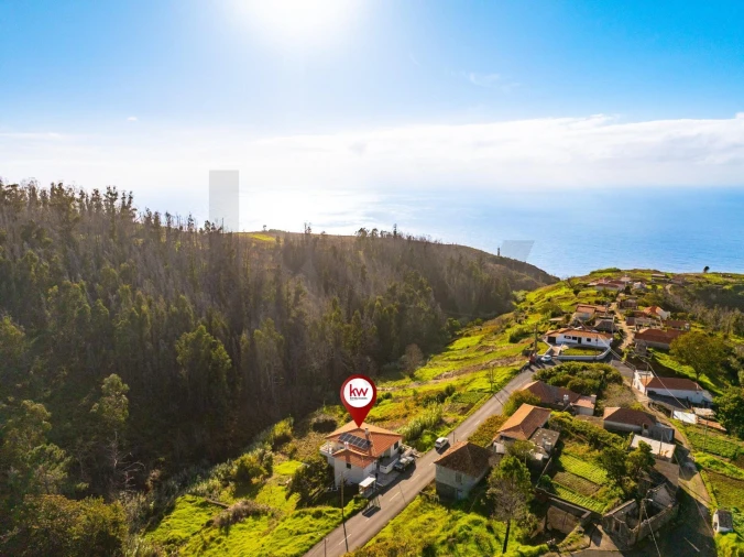 Moradia T4 para Venda em Ponta do Pargo Foto 8