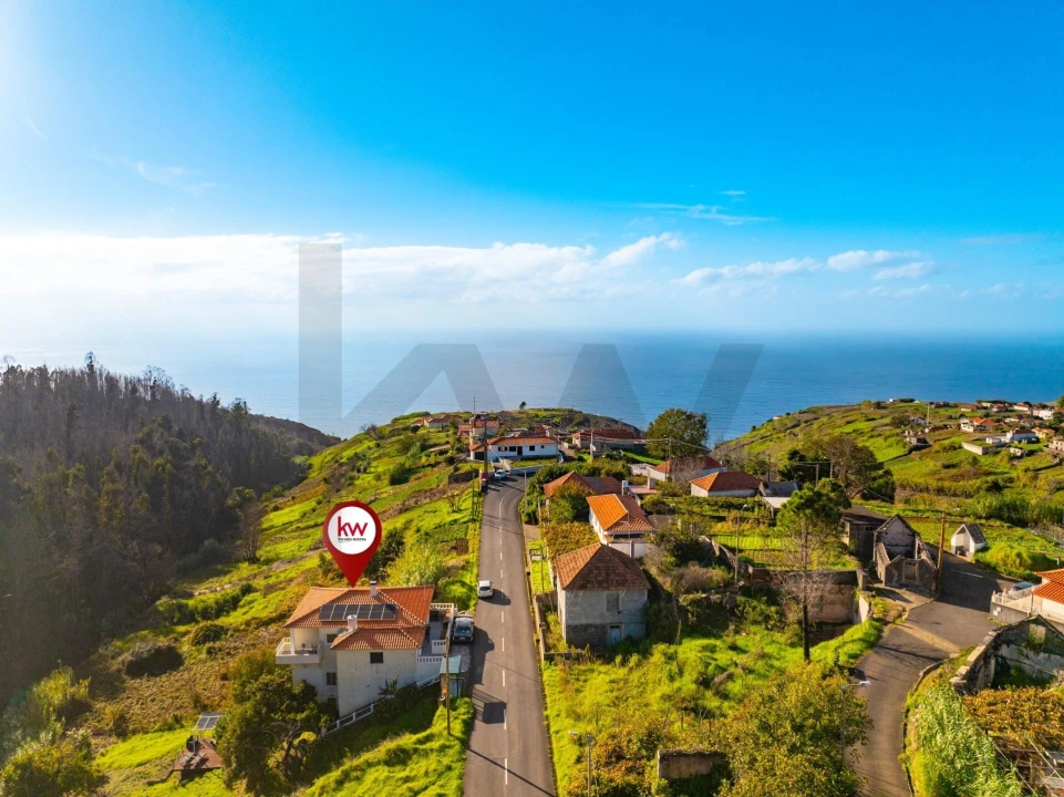 Moradia T4 para Venda em Ponta do Pargo Foto 7