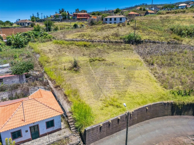 Terreno para Venda em Ponta do Pargo Foto 1