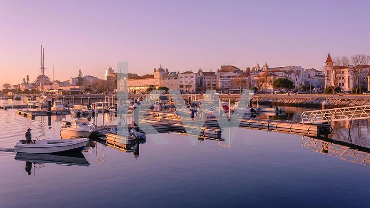 Prédio para Venda em Buarcos Foto 4