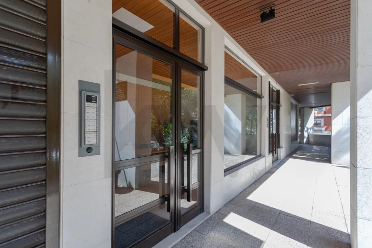 Apartamento T4 para Arrendamento em Lumiar Foto 49