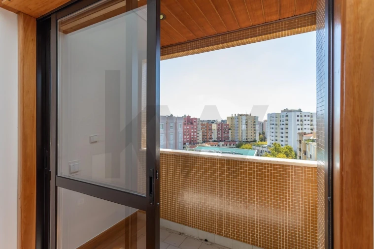 Apartamento T4 para Arrendamento em Lumiar Foto 27