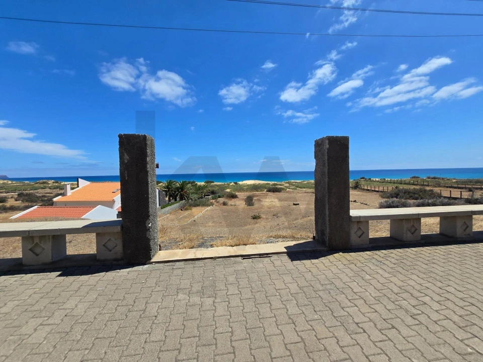 Terreno para Venda em Porto Santo Foto 2