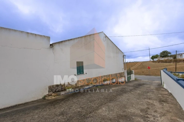 Moradia T3 para Venda em Abitureiras Foto 3