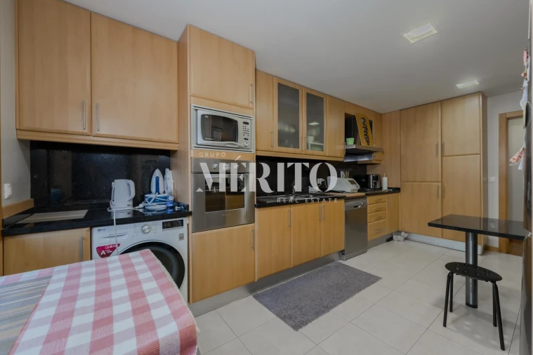 Apartamento T3 para Venda em Nogueiró e Tenões Foto 5