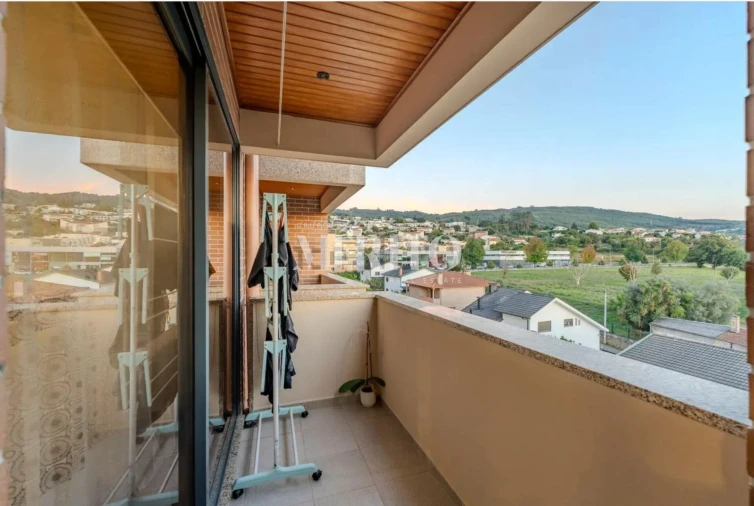 Apartamento T3 para Venda em Nogueiró e Tenões Foto 6
