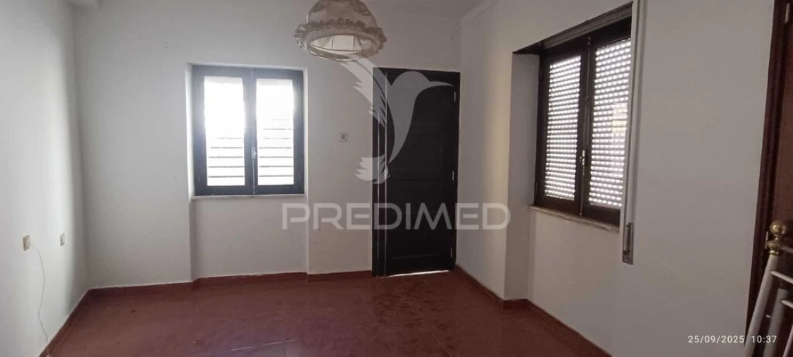 Moradia T3 para Venda em Espírito Santo, Nossa Senhora da Graça e São Simão Foto 5