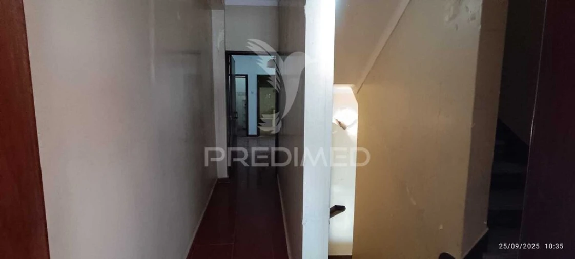 Moradia T3 para Venda em Espírito Santo, Nossa Senhora da Graça e São Simão Foto 16