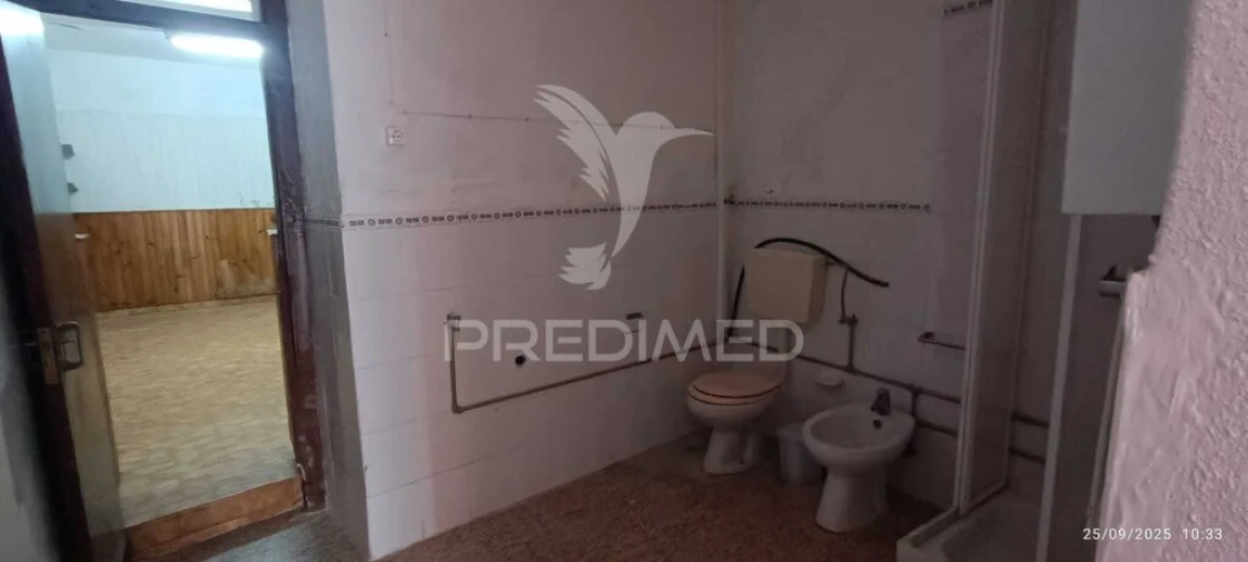 Moradia T3 para Venda em Espírito Santo, Nossa Senhora da Graça e São Simão Foto 17