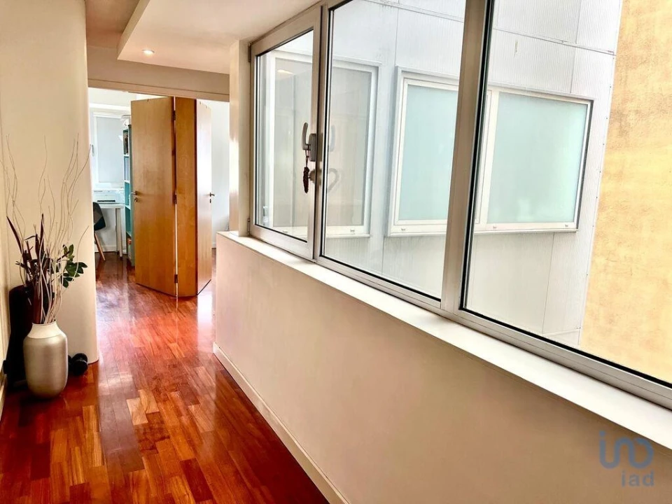 Apartamento T2 para Venda em Cedofeita, Santo Ildefonso, Sé, Miragaia, São Nicolau e Vitória Foto 3