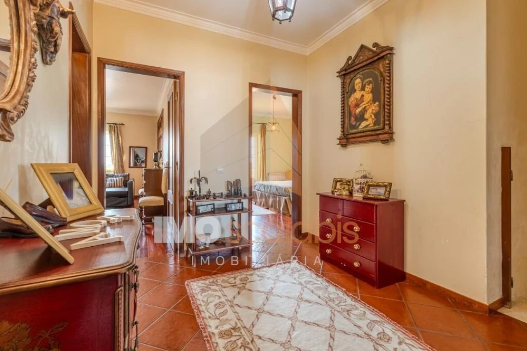 Moradia T4 para Venda em Almeirim Foto 36