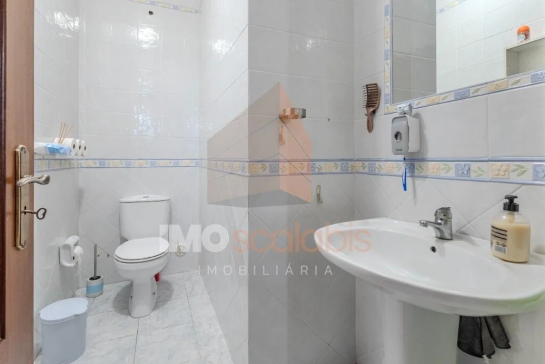 Moradia T4 para Venda em Almeirim Foto 21