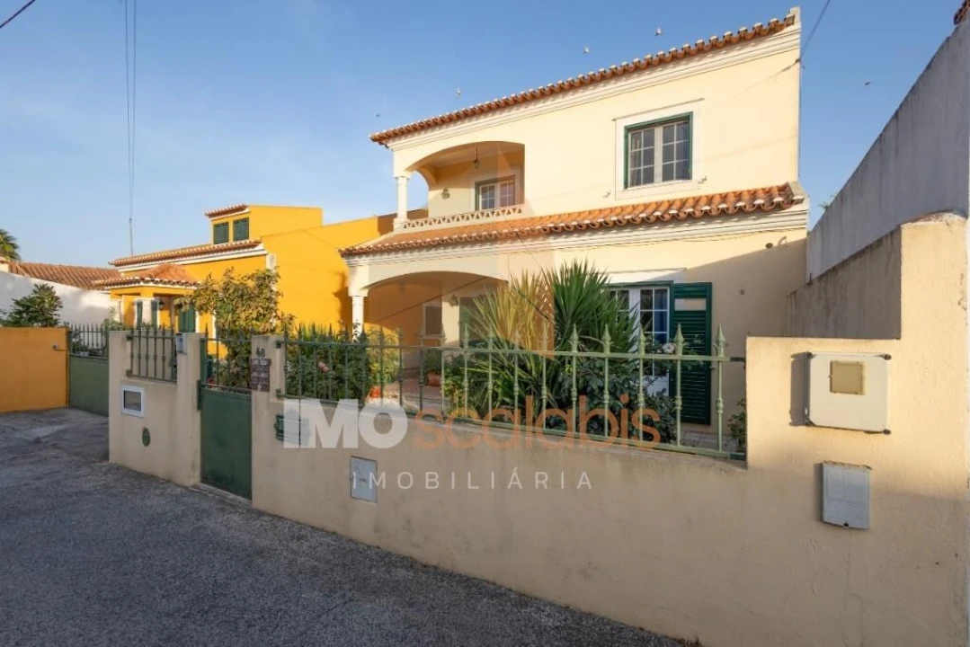 Moradia T4 para Venda em Almeirim Foto 56