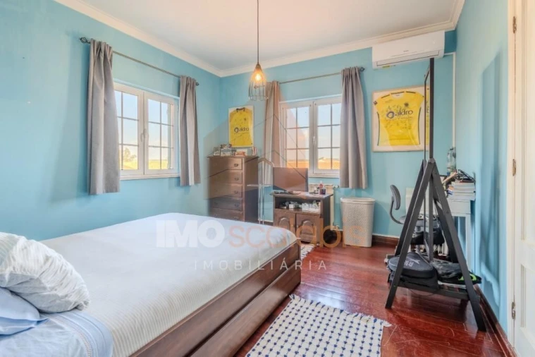 Moradia T4 para Venda em Almeirim Foto 31