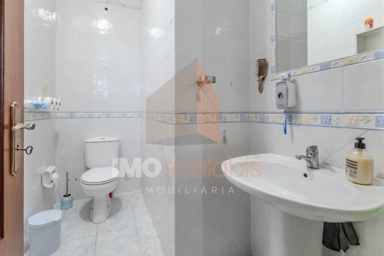 Moradia T4 para Venda em Almeirim Foto 21