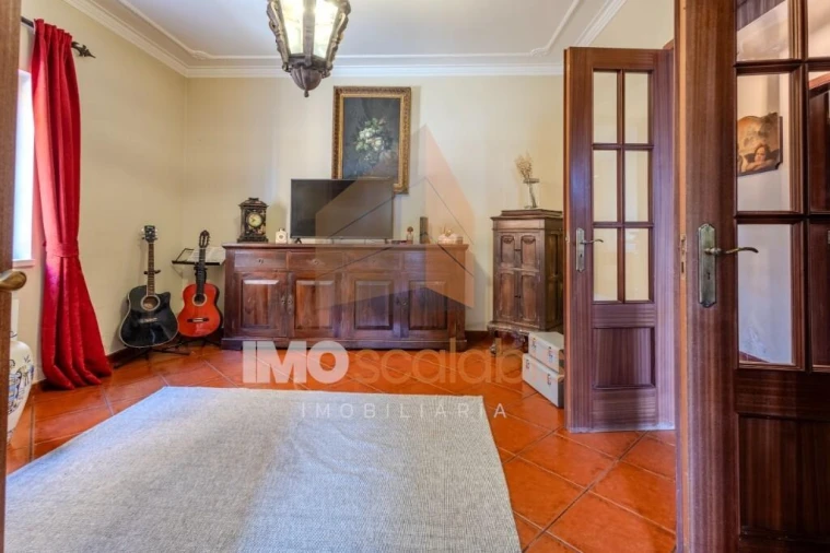 Moradia T4 para Venda em Almeirim Foto 14