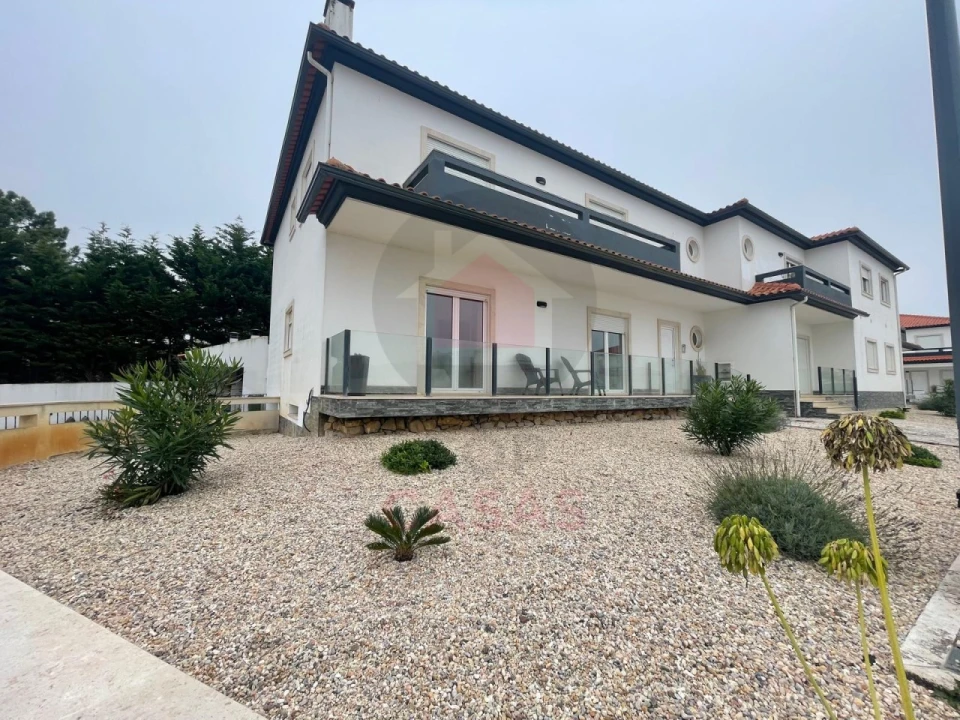 Apartamento T3 para Venda em Tornada e Salir do Porto Foto 1