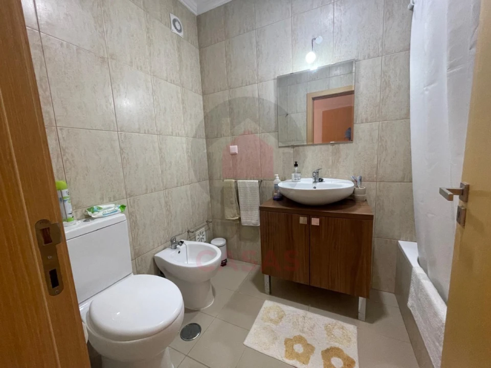 Apartamento T3 para Venda em Tornada e Salir do Porto Foto 23