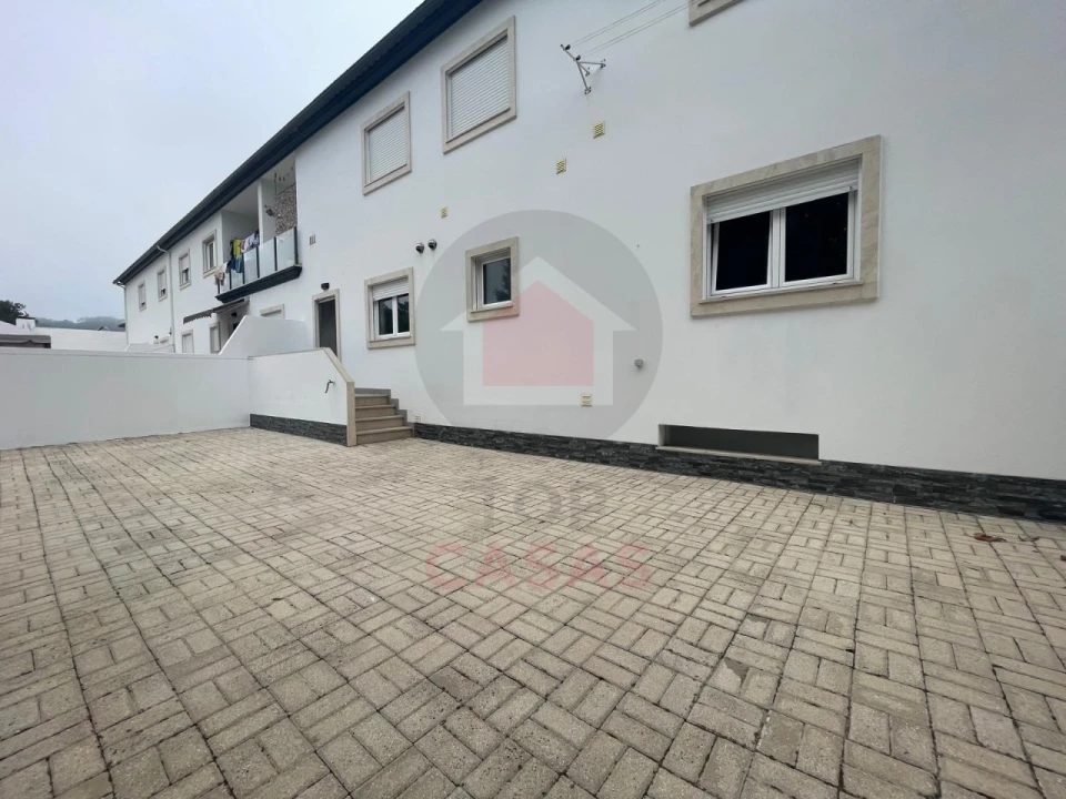 Apartamento T3 para Venda em Tornada e Salir do Porto Foto 26